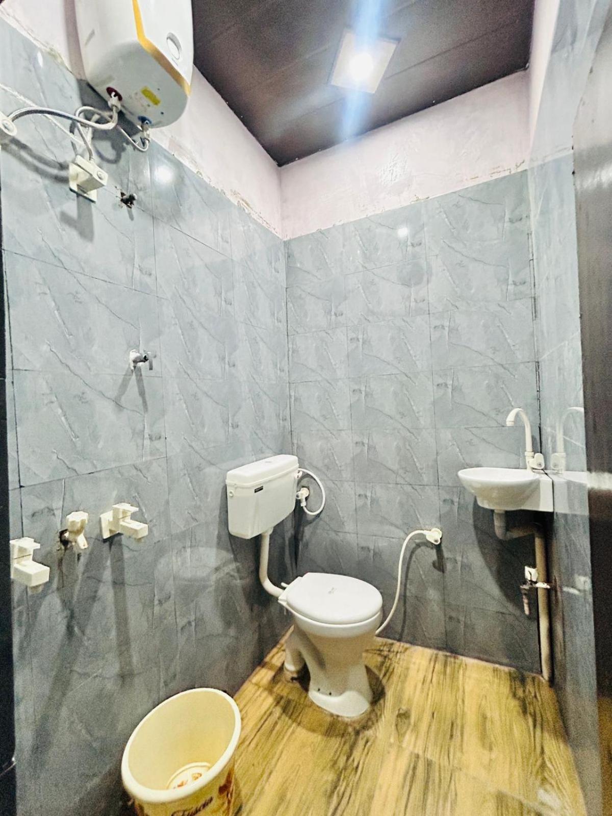 Agrawal Inn Guest House 마투라 외부 사진