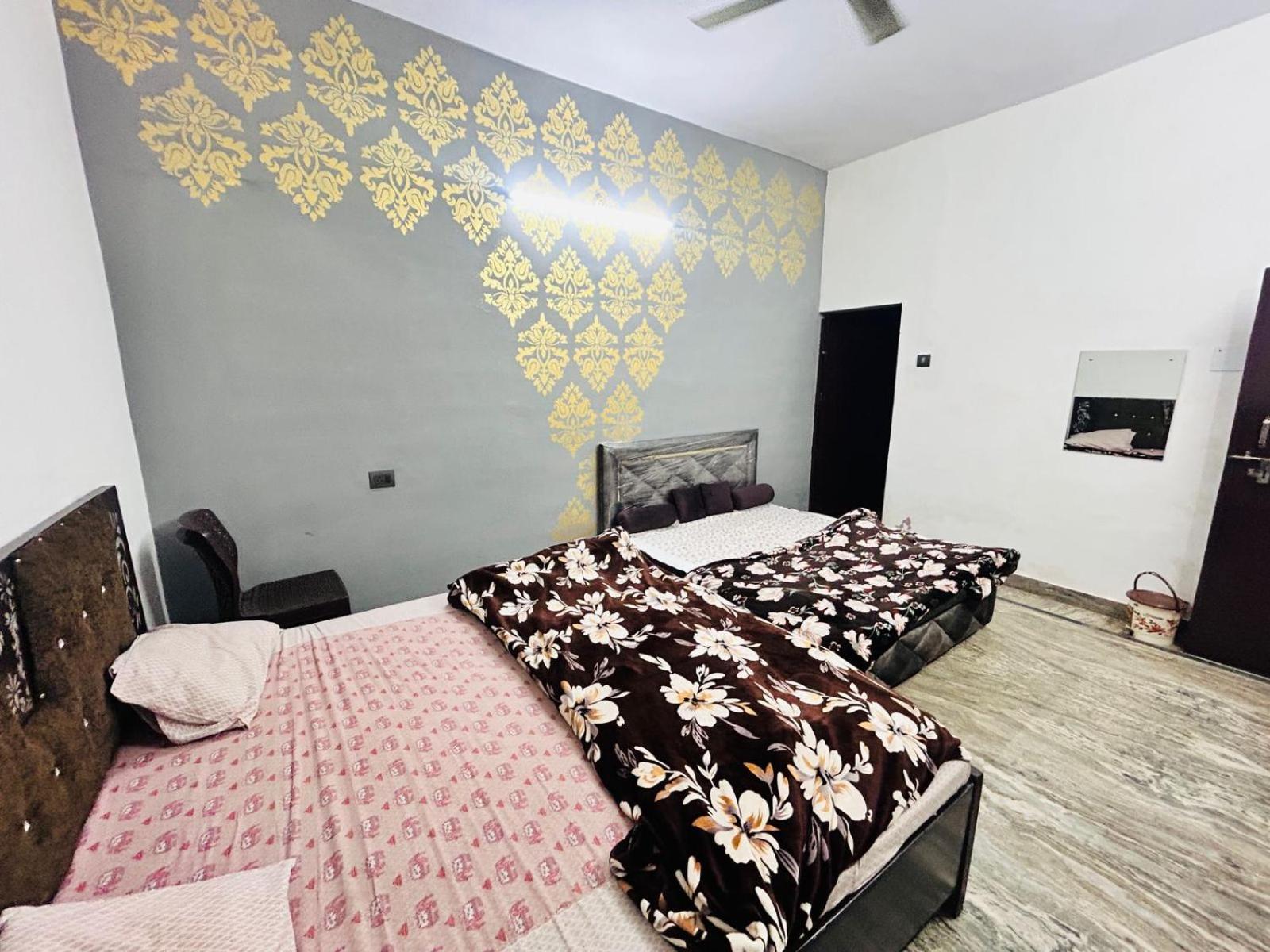 Agrawal Inn Guest House 마투라 외부 사진