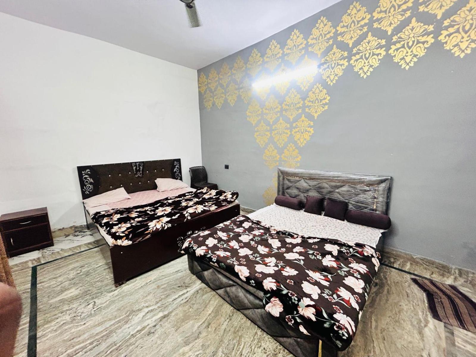 Agrawal Inn Guest House 마투라 외부 사진