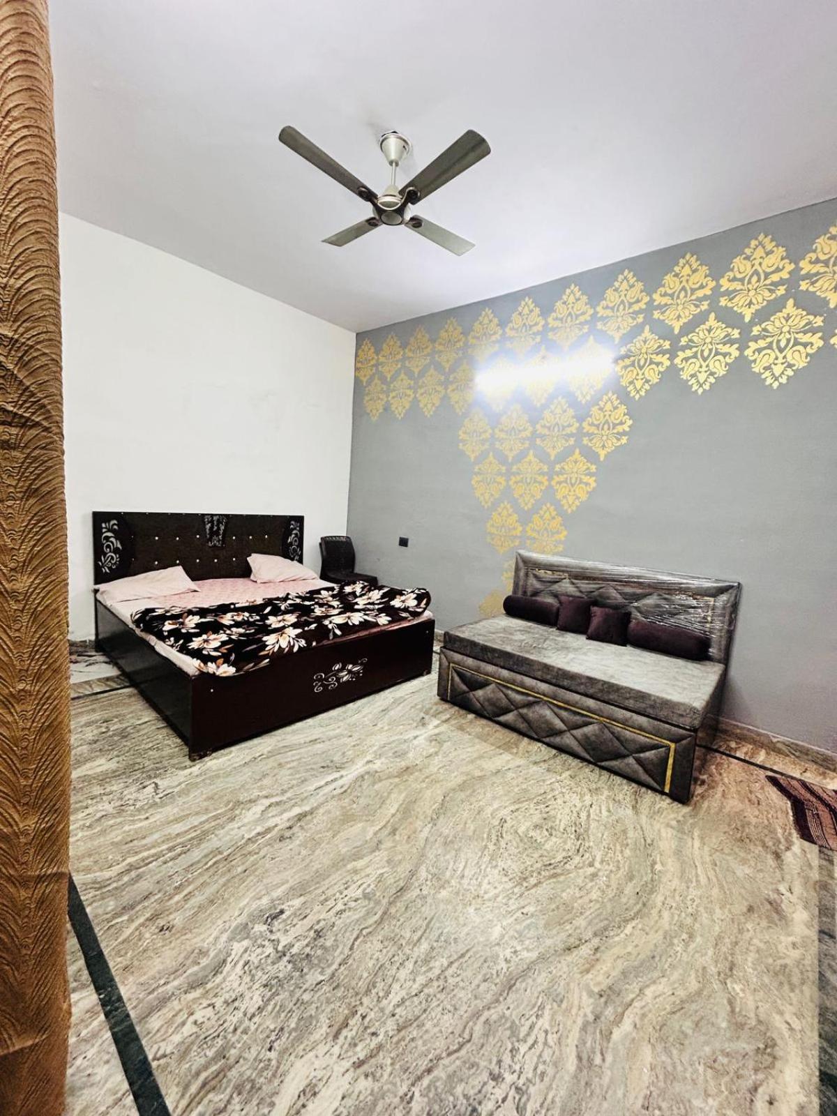 Agrawal Inn Guest House 마투라 외부 사진