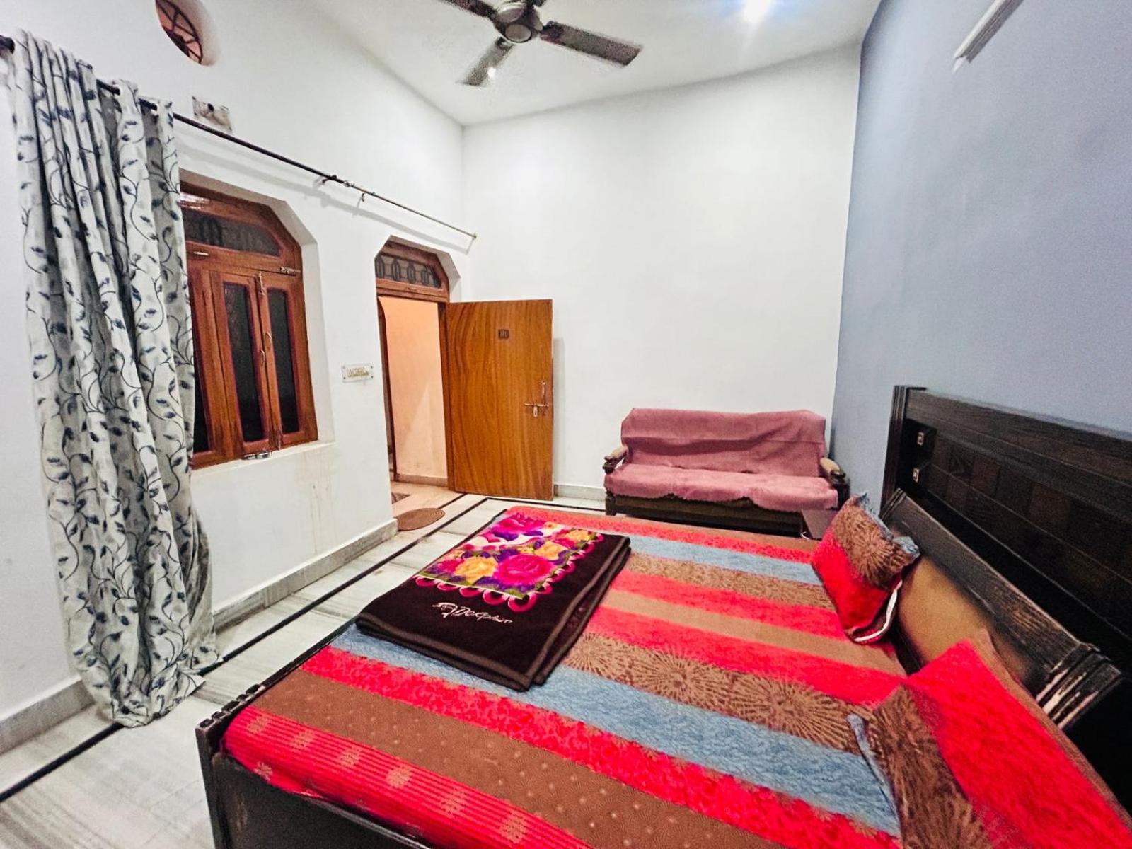 Agrawal Inn Guest House 마투라 외부 사진