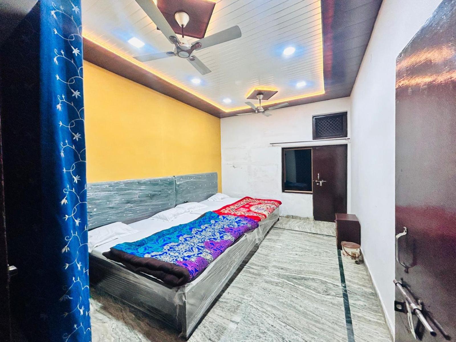 Agrawal Inn Guest House 마투라 외부 사진